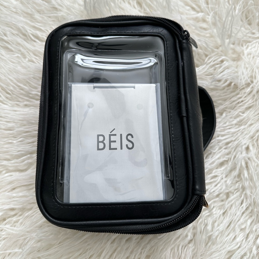 SOLD - BEIS Travel On The Go Essential Case